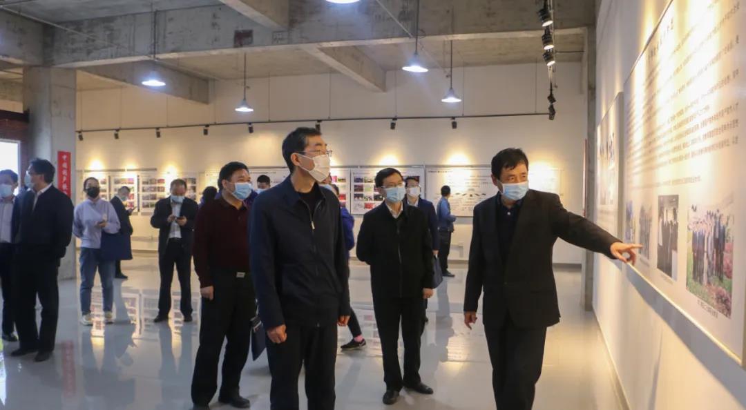 江西省政府研究室王平俭一行赴江西软件大学调研
