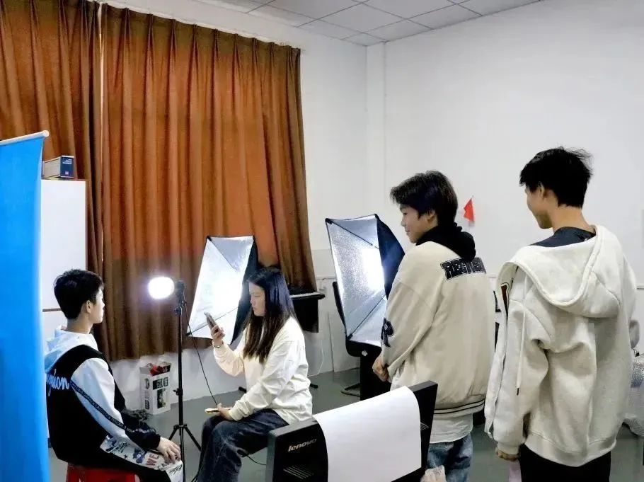 高考报名 | 不负韶华,筑梦潇湘