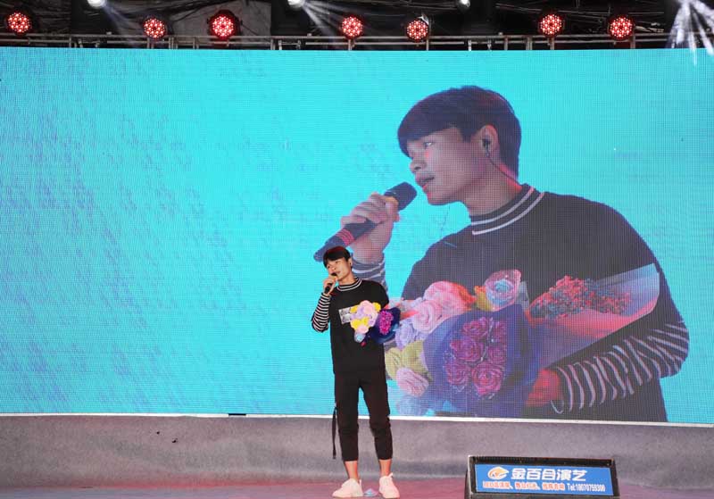 “唱我想唱，唱得响亮”——第三届校园演唱比赛精彩片段