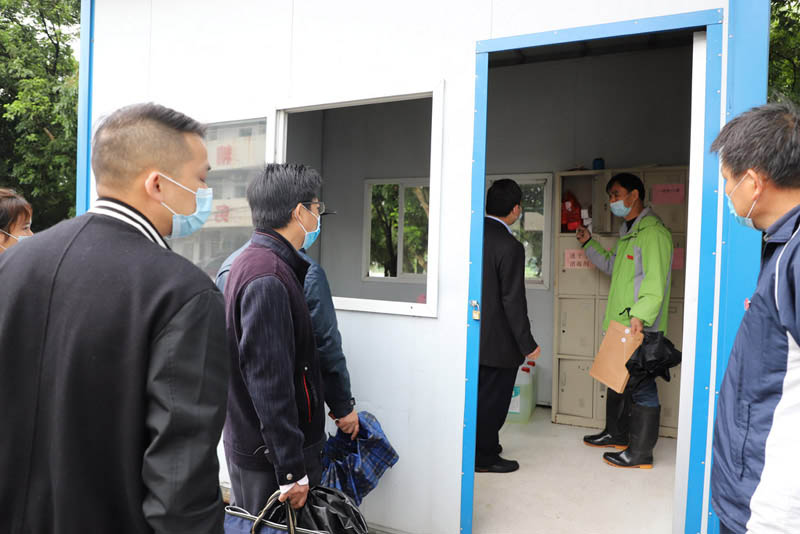 市教育局领导到我校核验和抽查开学准备工作——贵港市白云职业技术学校