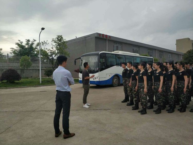 长沙经贸先锋连，开展“五一”研学旅行活动