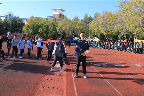 市职教中心学校2019年秋季田径运动会胜利召开