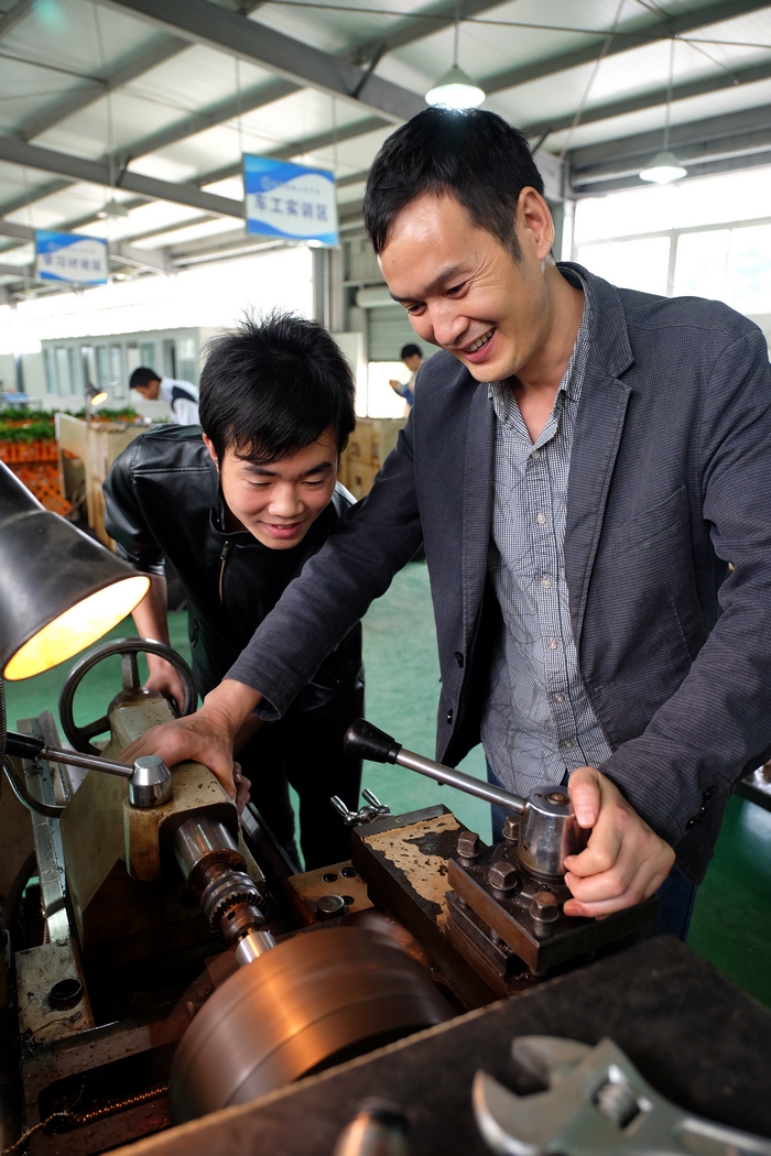 “我愛我的專業”學生職業技能競賽賽場獵影