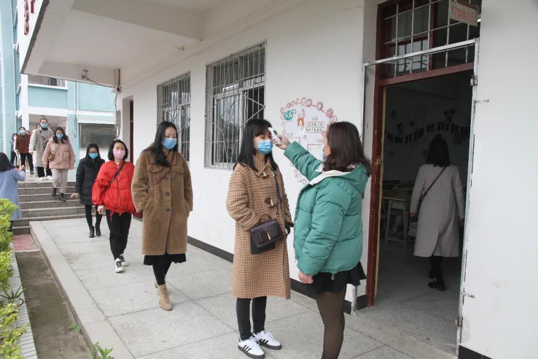 疫情防控应急演练，保障学生平安复学