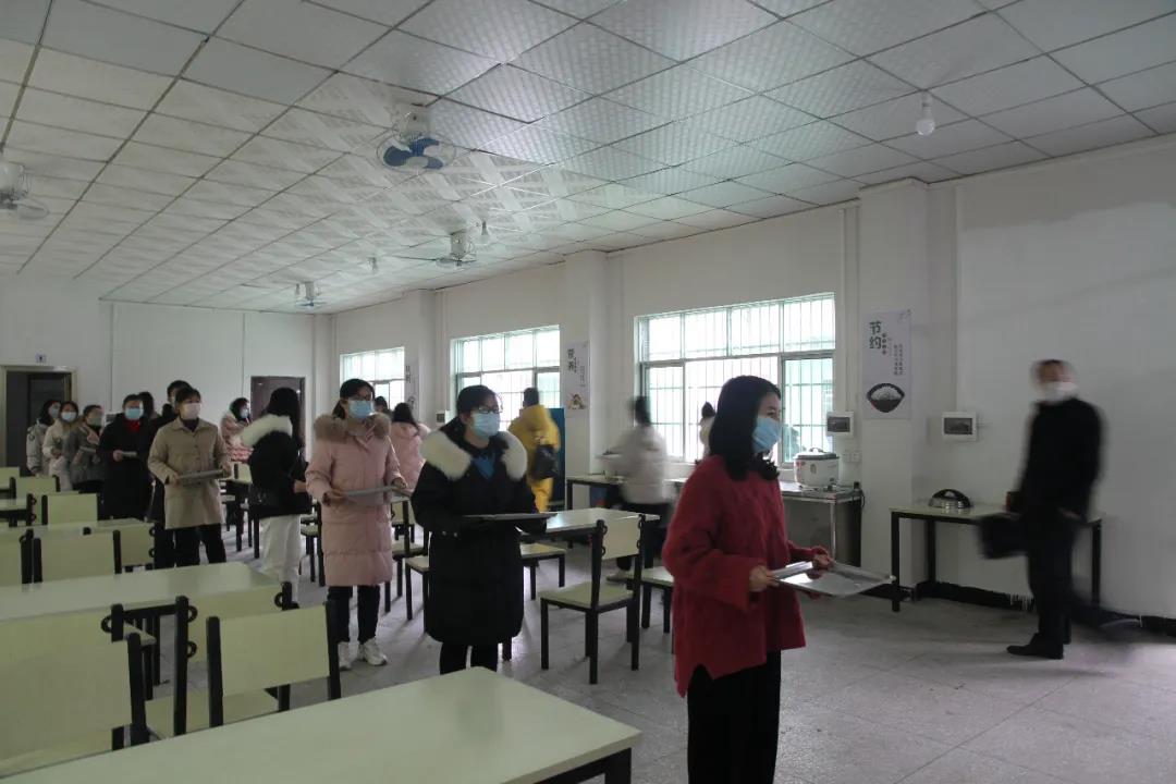 疫情防控应急演练，保障学生平安复学