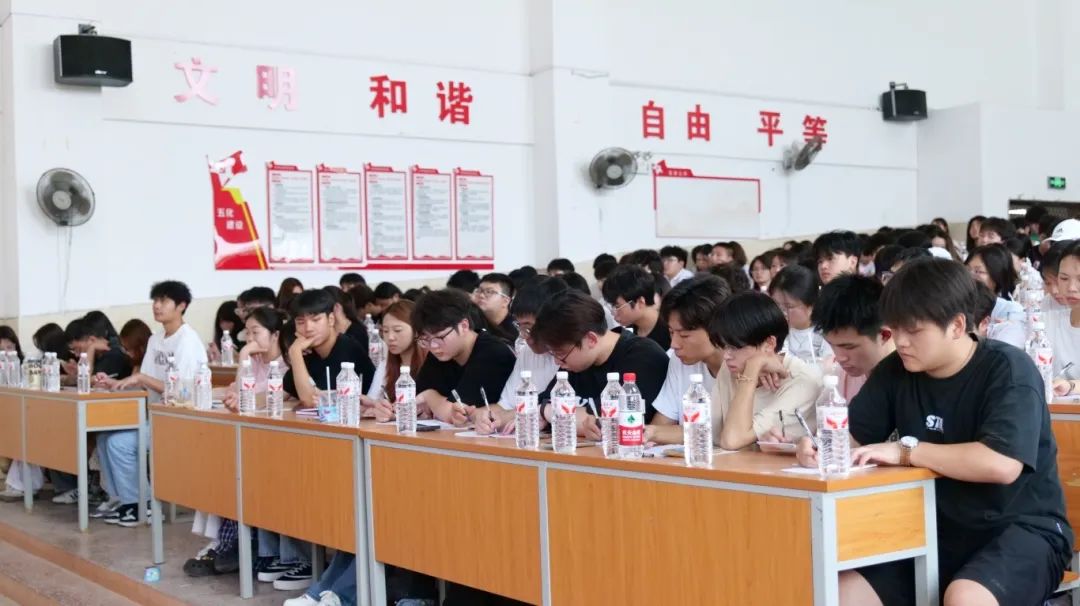 “青馬班”第一課，一起進(jìn)入“鑄牢中華民族共同體意識”學(xué)習(xí)之旅！