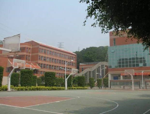 福建省泉州体育运动学校