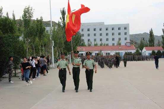 龙腾虎跃秋风劲 又是沙场点兵时 ——包头机电工业职业学校2019年新生军训成果汇报大会