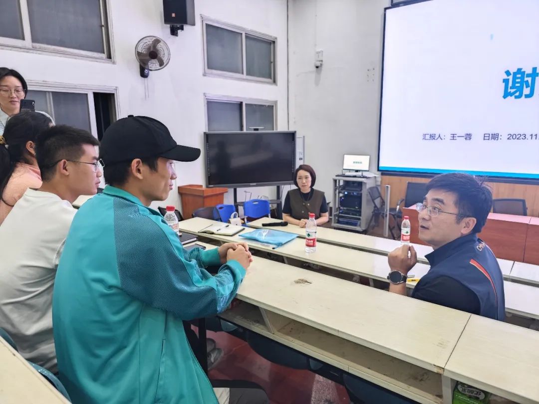 學院體育文化講壇之“周三夜話”學術講座第四期開講 王一蓉教授主講“兒童解剖生理特點與體育教學”