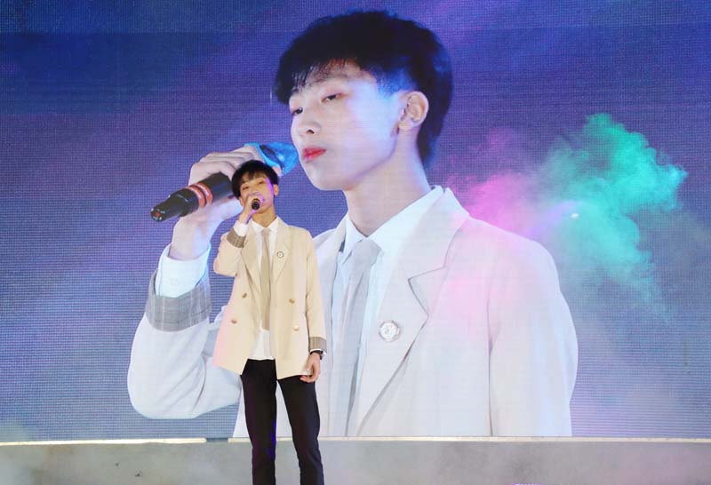 “唱我想唱，唱得响亮”——第三届校园演唱比赛精彩片段