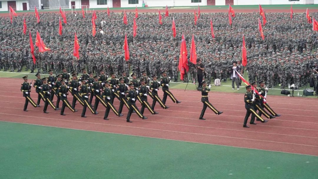 湘西职院2023级新生军训正式启动
