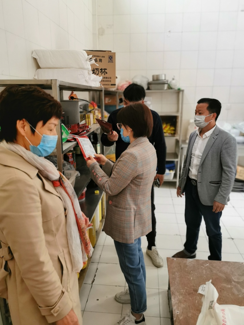 紧绷防控弦 全面摸排查 为平安开学保驾护航
