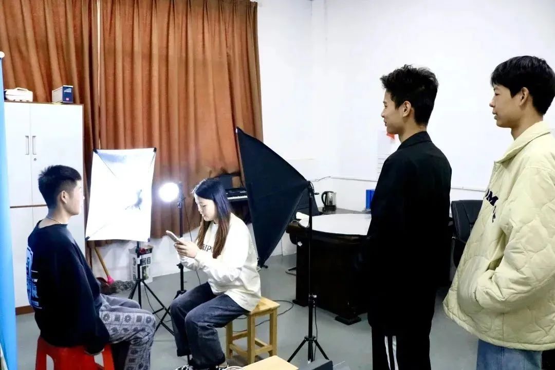 高考报名 | 不负韶华,筑梦潇湘