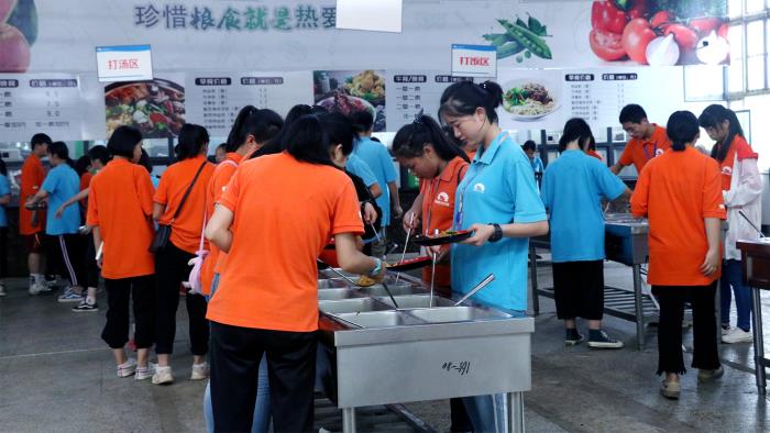 长沙市麓才医药学校校园风貌