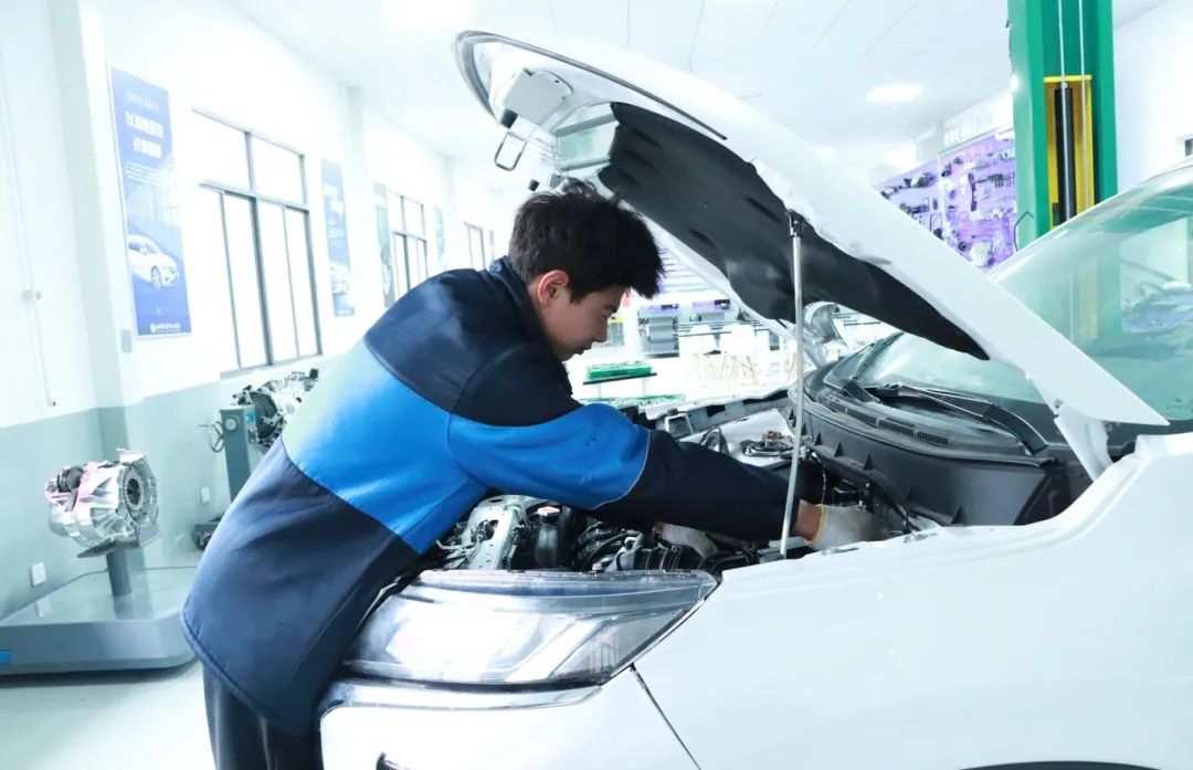 長沙市英藍中等職業技術學校2025年招生簡章