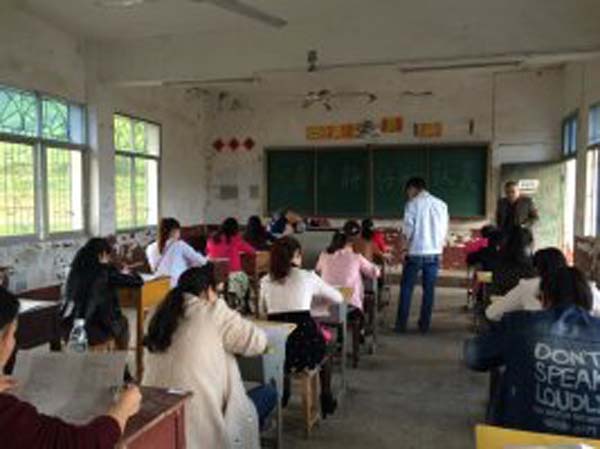 双牌县职业技术学校举行首届育婴师技能考试