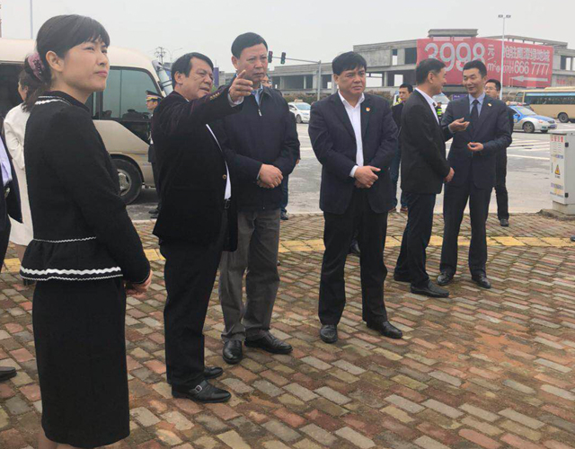 鷹潭市委書記郭安等領(lǐng)導深入我校新校區(qū)視察