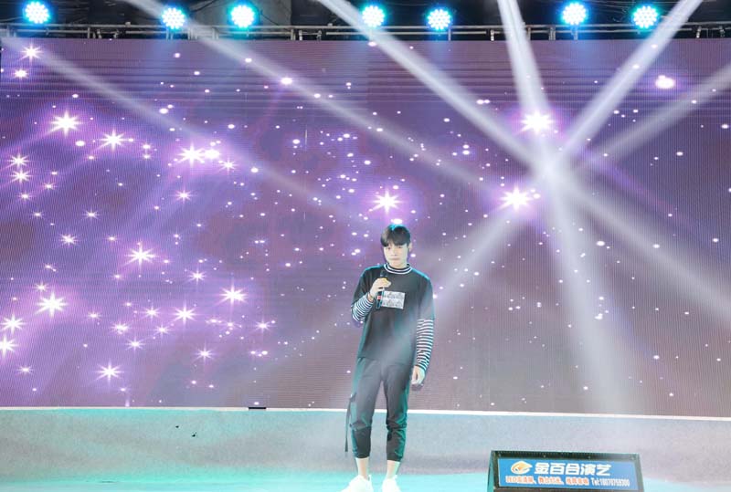 “唱我想唱，唱得响亮”——第三届校园演唱比赛精彩片段