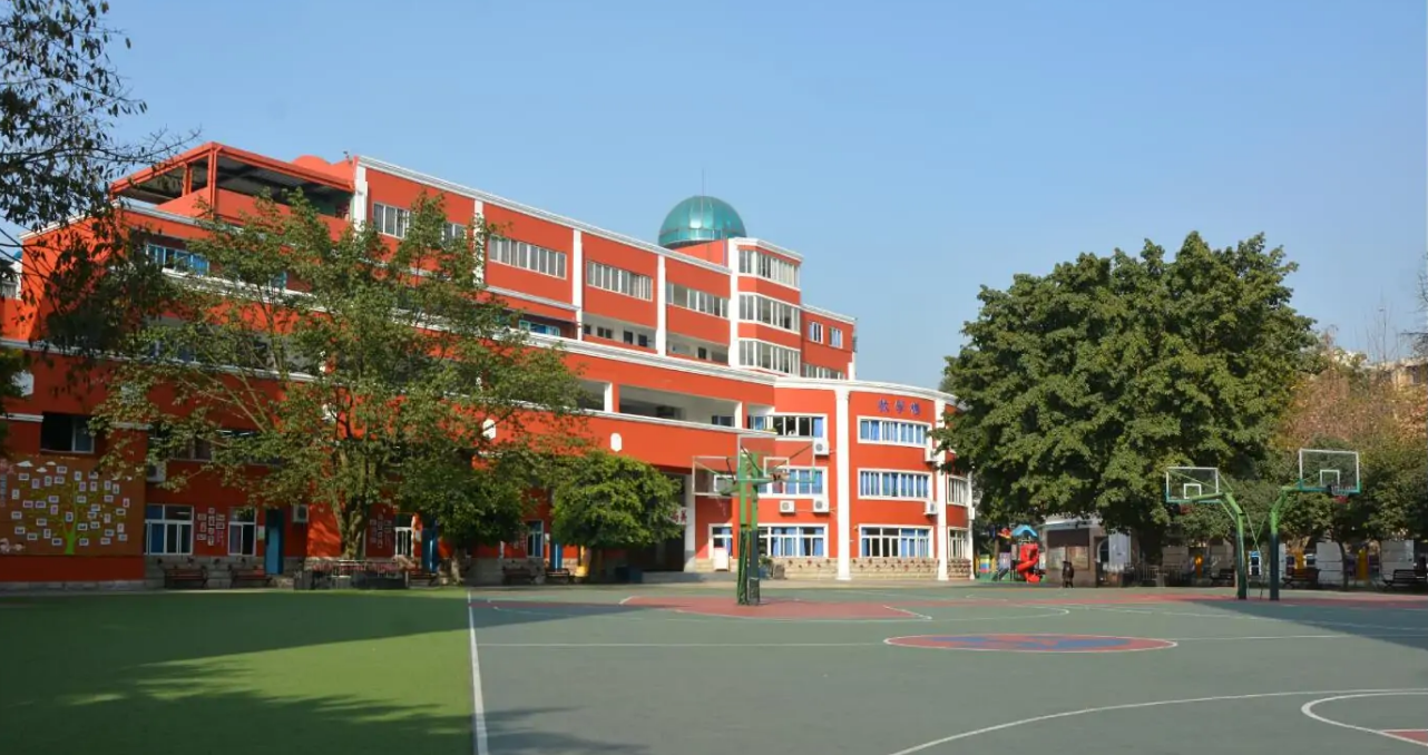 四川省成都新世纪外国语学校