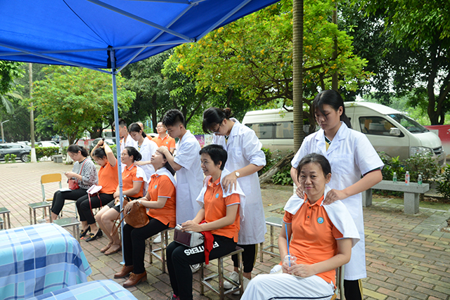 绚丽五月显爱国情怀 喜迎华诞展职教风采 ——我校2019年职业教育活动周暨职业院校校园创客节活动回顾