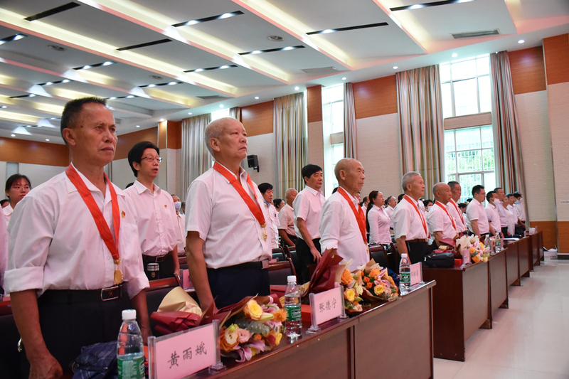 我院召开庆祝中国共产党成立100周年暨“七一”表彰大会