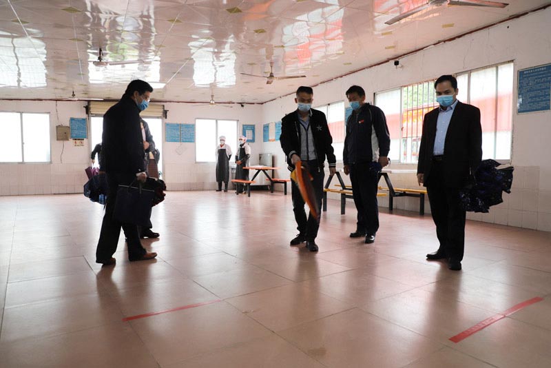 市教育局领导到我校核验和抽查开学准备工作——贵港市白云职业技术学校