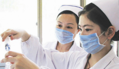 重庆卫生高级技工学校详谈护理专业的现状和发展前景