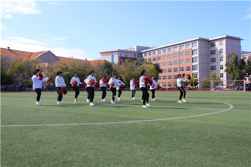 市职教中心学校2019年秋季田径运动会胜利召开