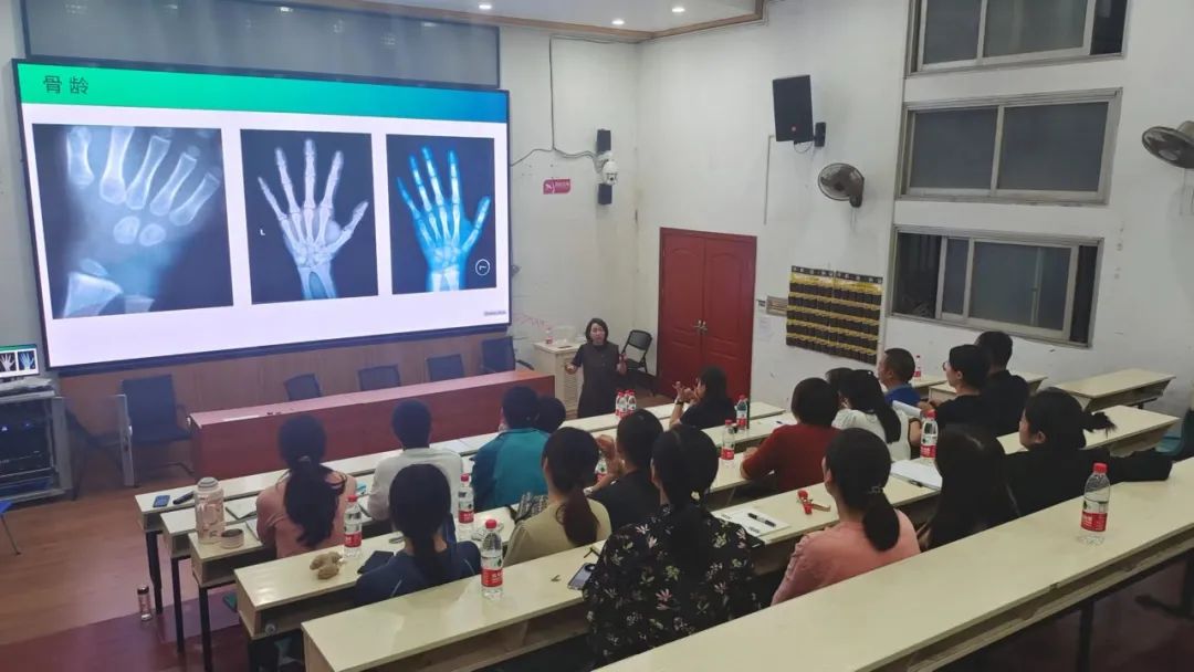 學院體育文化講壇之“周三夜話”學術講座第四期開講 王一蓉教授主講“兒童解剖生理特點與體育教學”