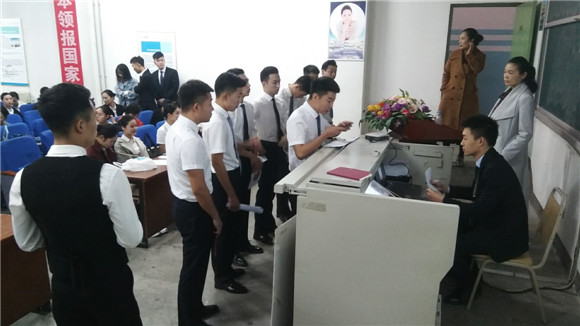廣西北部灣航空公司蒞臨我校