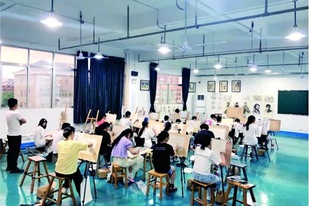 長沙市英藍中等職業技術學校2025年招生簡章