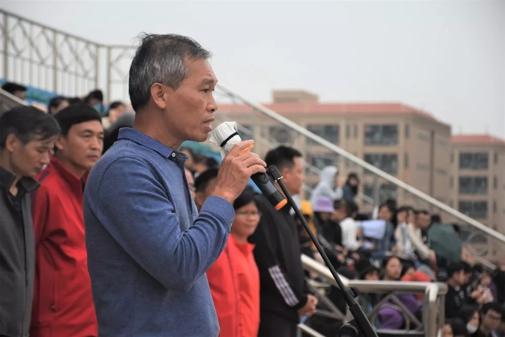 mmexport1577087587245.jpg 我校舉辦第三屆學生田徑運動會暨教職工趣味運動會