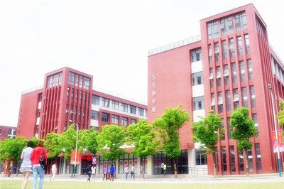 龙胜县民族职业中等专业学校