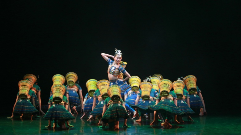歌清舞曼——广西艺术学校参加广西音乐舞蹈比赛喜获佳绩