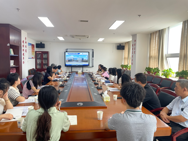 高新佳木，引“凤”来仪 ——高新技术工程学校召开课时制教师会议