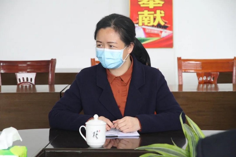 市人大常委会副主任、县委书记严水石一行莅临安远中专调研疫情防控和开学准备工作