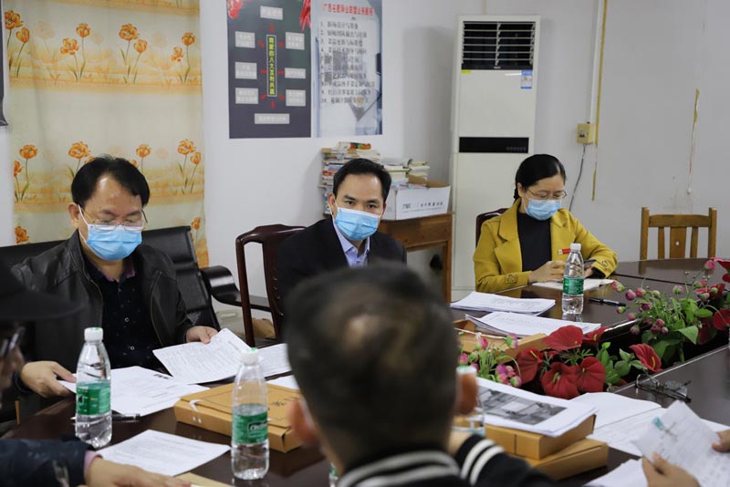 市教育局领导到我校核验和抽查开学准备工作——贵港市白云职业技术学校