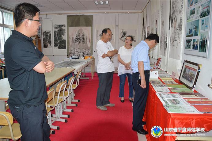 平度师范学校举行“六月飞歌”手工作品展览