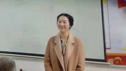 传播民族文化 弘扬民族精神——商业技校“歌颂传统文化，传承中华文明”国学文化沙龙活动