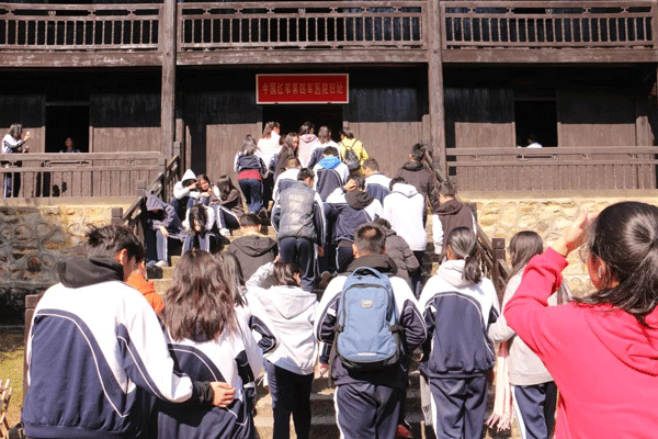 走進革命搖籃 傳承井岡精神