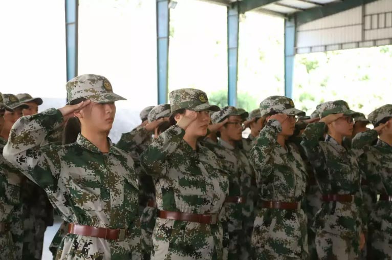 【軍訓匯演】五日磨礪，青春飛揚——今天，身穿迷彩的你們最“帥”