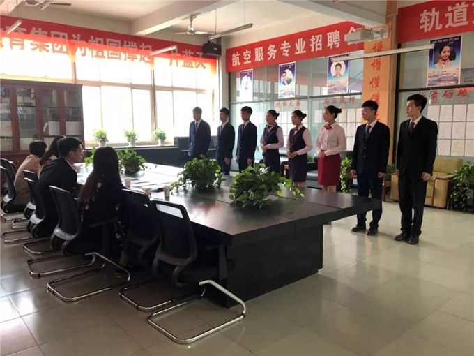 首都機場集團要客部領導蒞臨我校參觀考察