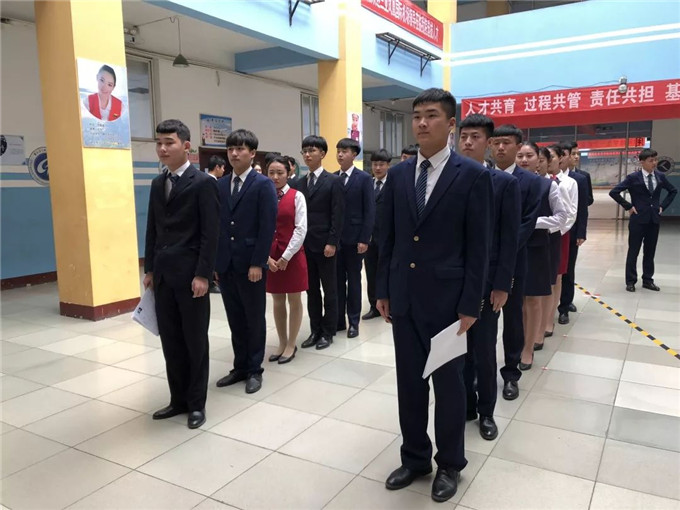 首都機場集團要客部領導蒞臨我校參觀考察