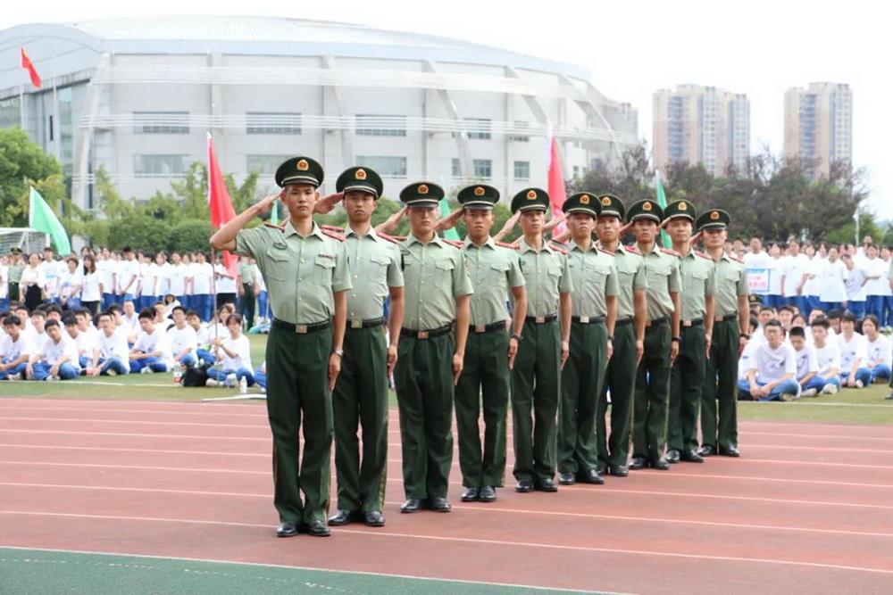 一路向阳，逐梦青春——长沙航天学校举行2023年秋季开学典礼暨学生军训开营仪式