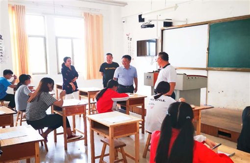 “我和我的祖國”現場作文比賽取得圓滿成功