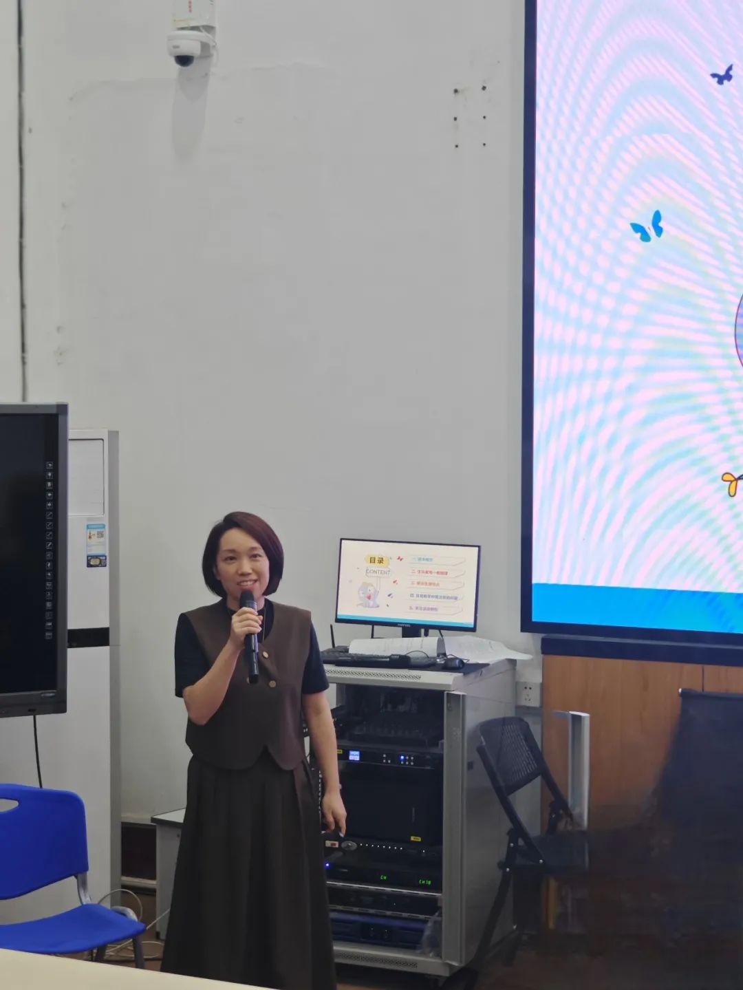 學院體育文化講壇之“周三夜話”學術講座第四期開講 王一蓉教授主講“兒童解剖生理特點與體育教學”