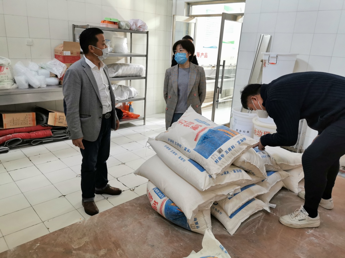 紧绷防控弦 全面摸排查 为平安开学保驾护航