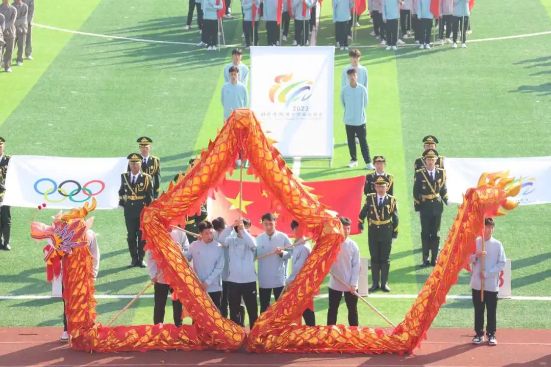 超燃！直击校运动会开幕式现场，最佳方阵队等你来票选~