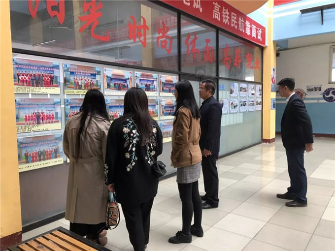 首都機場集團要客部領導蒞臨我校參觀考察