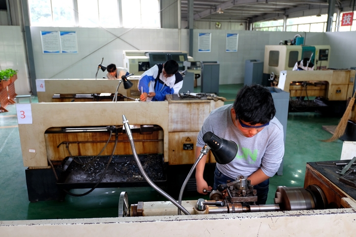 “我愛我的專業”學生職業技能競賽賽場獵影